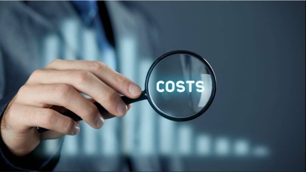 Cost reduction Tracker - LIGHTHOUSE Consultings